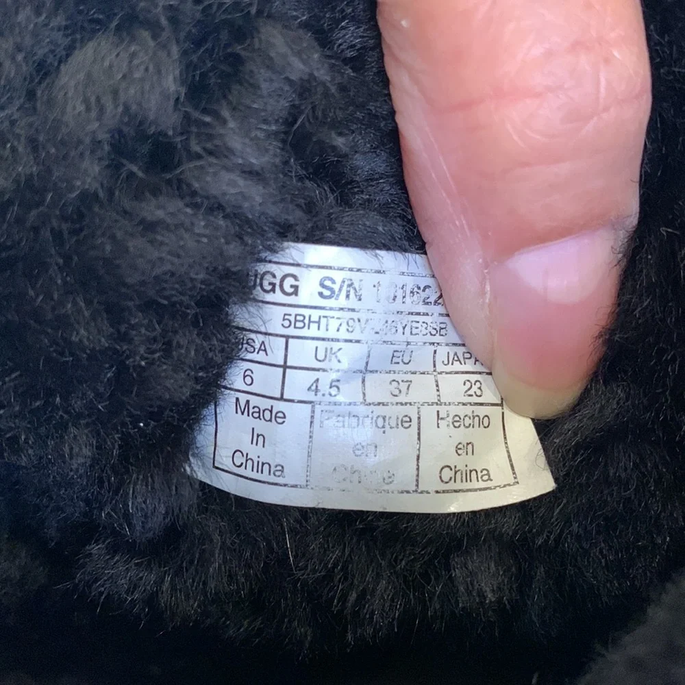 UGG Australia Bailey Button Black boot.  Size 6